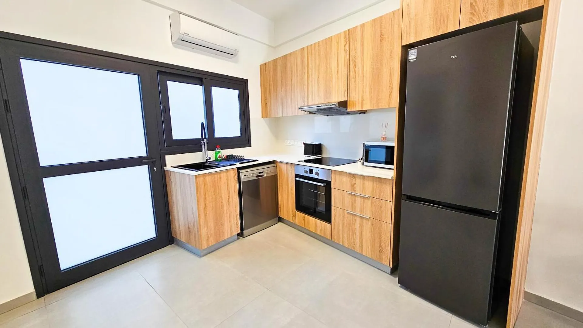 Skp City Apartments Larnaka